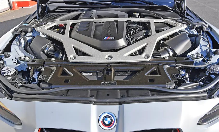 BMW M4 CSL