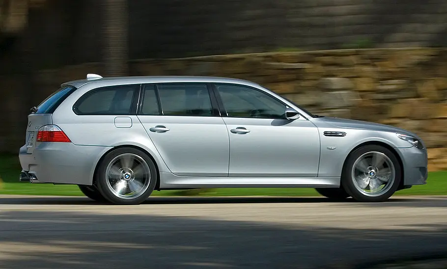 BMW M5: Classic Cars