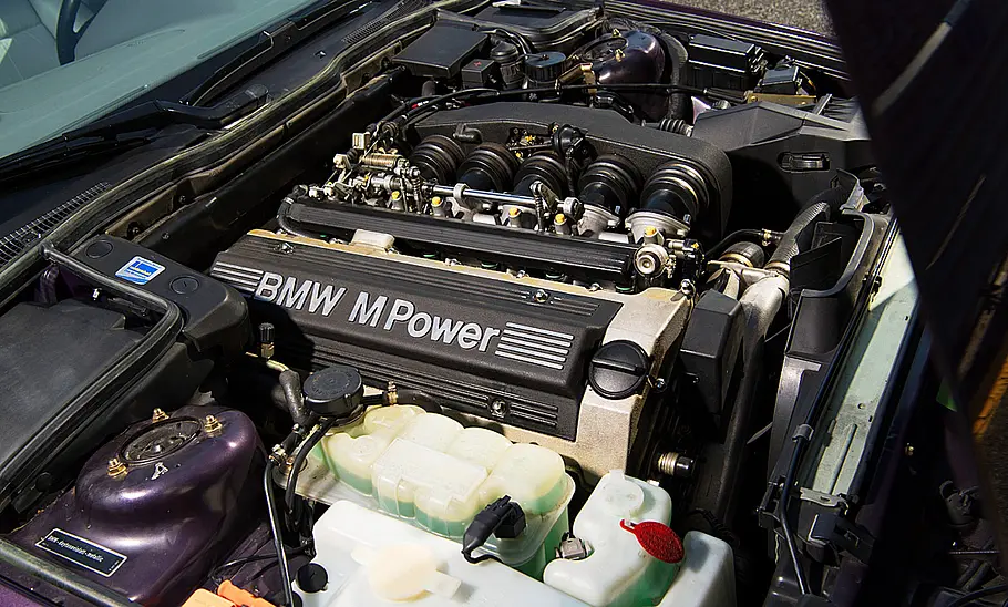 Der Motor des BMW M5 (E34)
