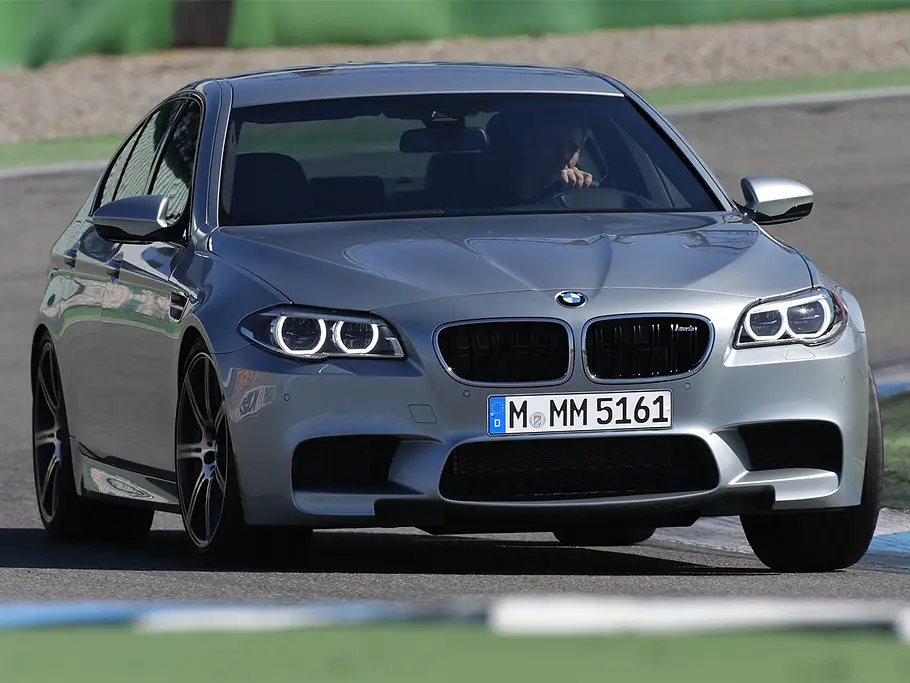 BMW M5 (F10)