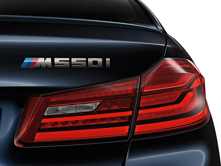BMW M550i xDrive (G30)