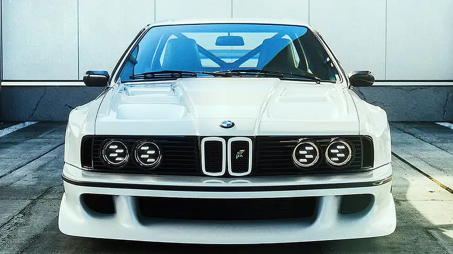 BMW 635 CSi von The Kyza Blick von vorne auf den BMW 635 CSi von The Kyza.