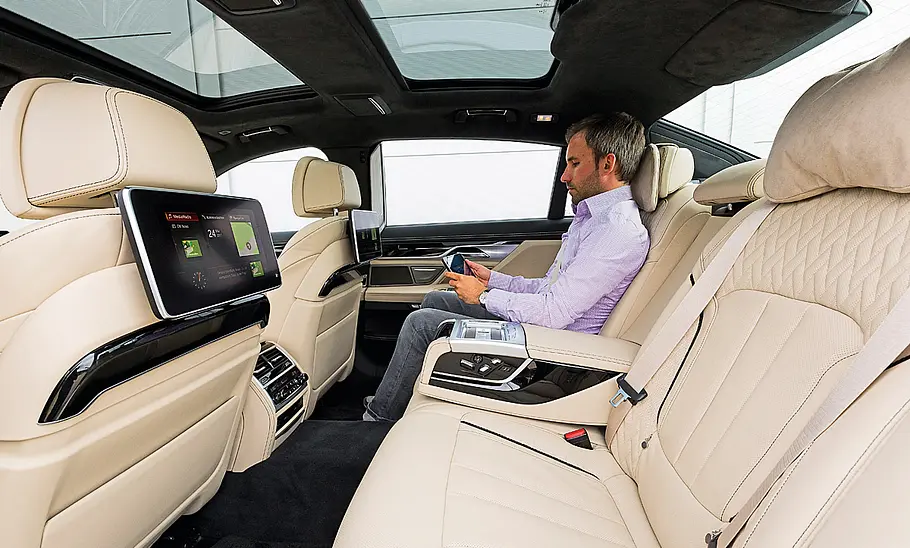 BMW M760Li xDrive
