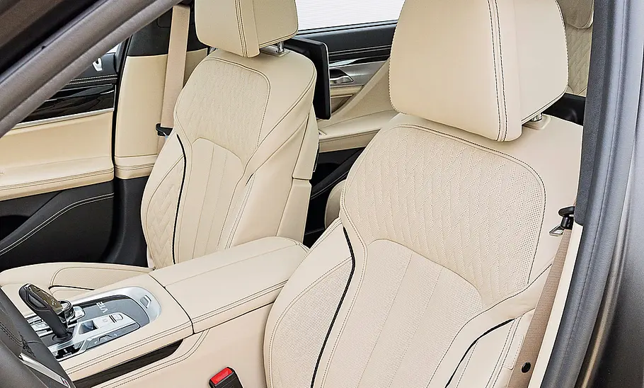 BMW M760Li xDrive