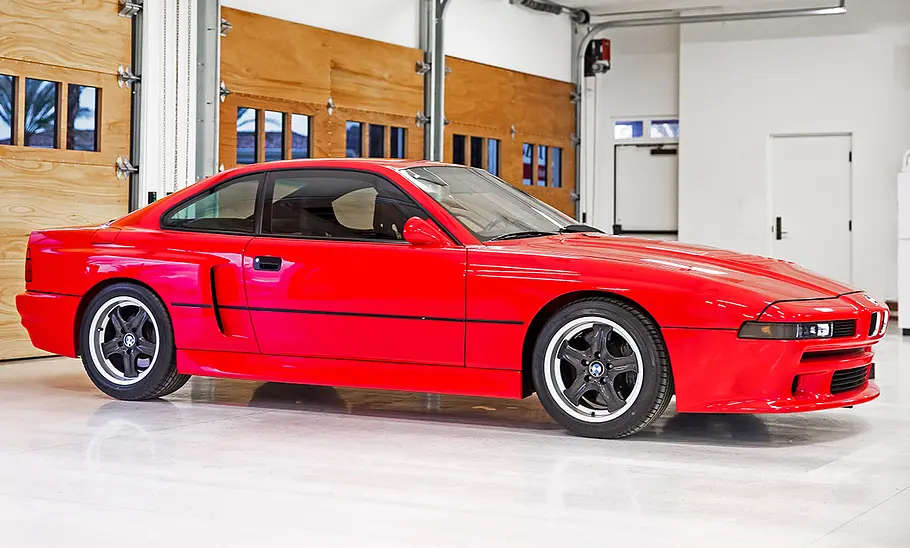 Der BMW M8 (E31) stehend von schräg vorne
