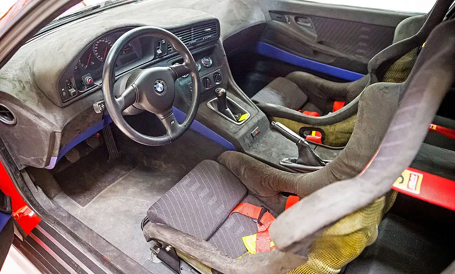 Das Cockpit des BMW M8 (E31)
