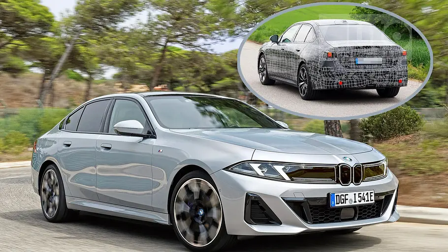 Blich von schräg vorne auf ein illustriertes BMW i5 Facelift, das auf einer Straße entlangfährt. Collage mit einem Erlkönig, der von schräg hinten fotografiert wurde.