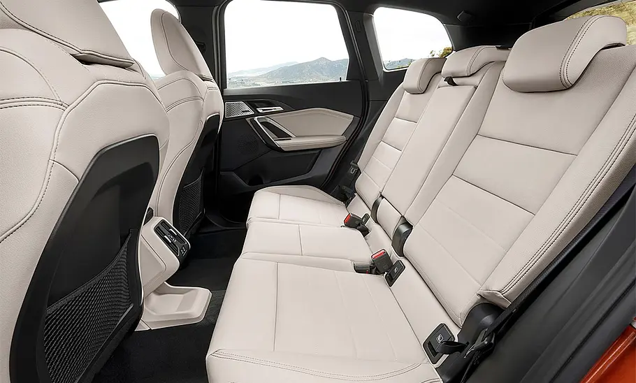 BMW X1 xDrive30e BMW X1 xDrive30e; Innenraum; Innenansicht; Interieur; Fond; Fondsitze