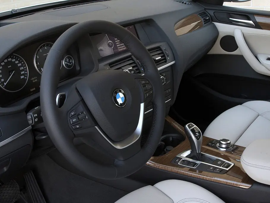 BMW X3 xDrive35i Cockpit
