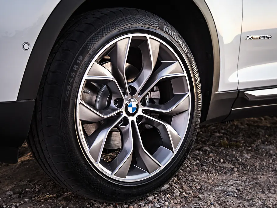 BMW X3 2014 BMW X3 2014 Facelift Kompakt SUV xDrive20d F25 LCI sDrive18d