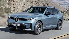 Eine Computer-Illustration zeigt, wie das Serienmodell des BMW X5/iX5 (2026) aussehen könnte. - Foto: Avarvarii