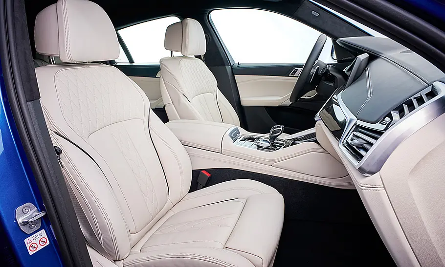 BMW X6 M50i