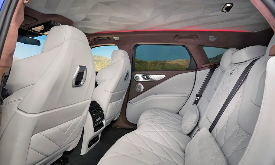 BMW XM (2023)