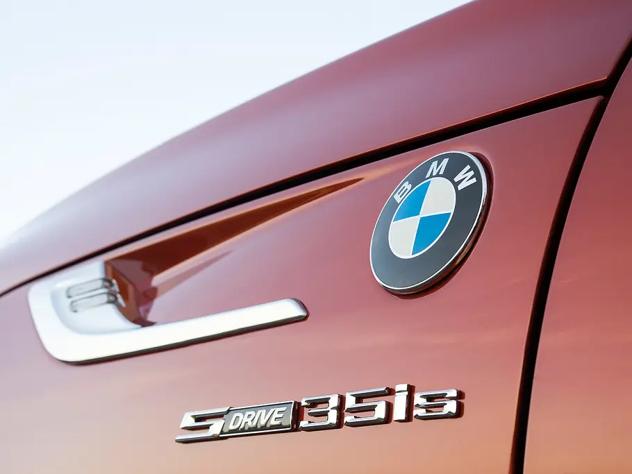 BMW Z4 Facelift 2013 BMW Z4 2013 Detroit Auto Show Facelift sDrive18i Roadster Metall-Klappdach E89 LCI