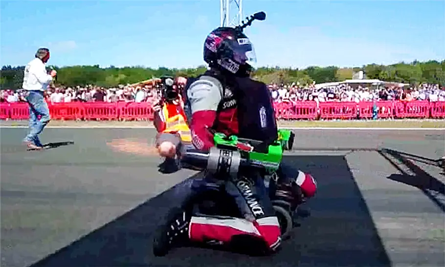 Bobby-Car: Weltrekord mit 119 km/h Bobby-Car: Weltrekord mit 119 km/h