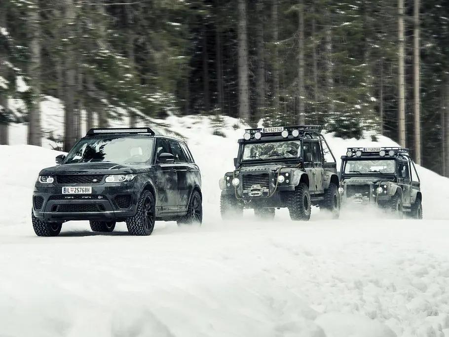 James Bond Range Rover Sport SVR