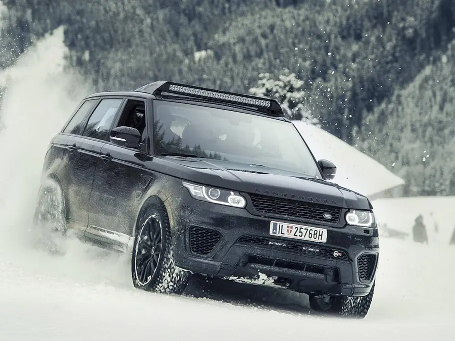 James Bond Range Rover Sport SVR
