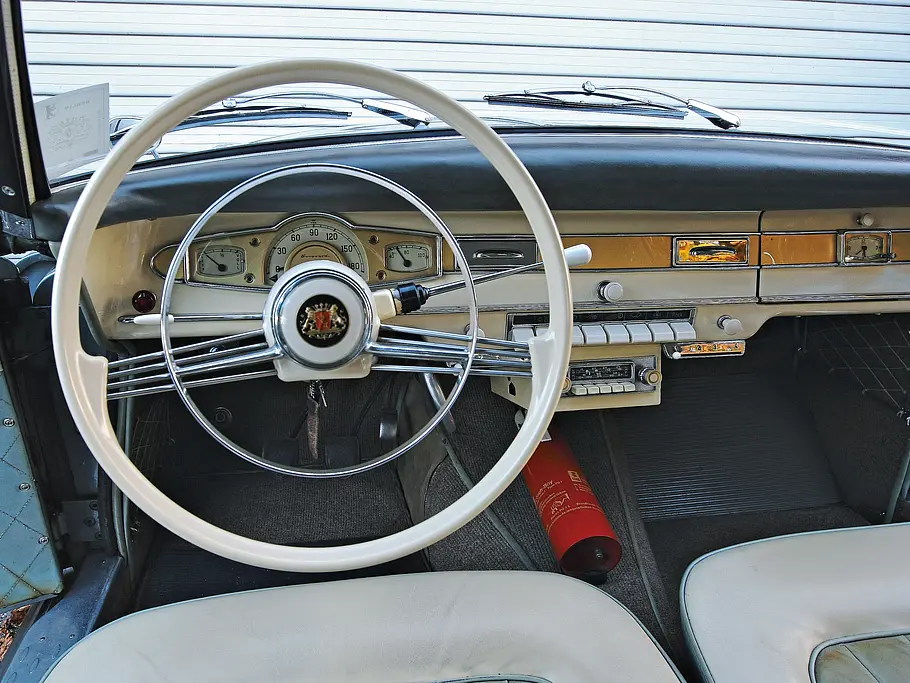 Borgward Isabella Coupe Vergleich Bilder technische Daten Cockpit