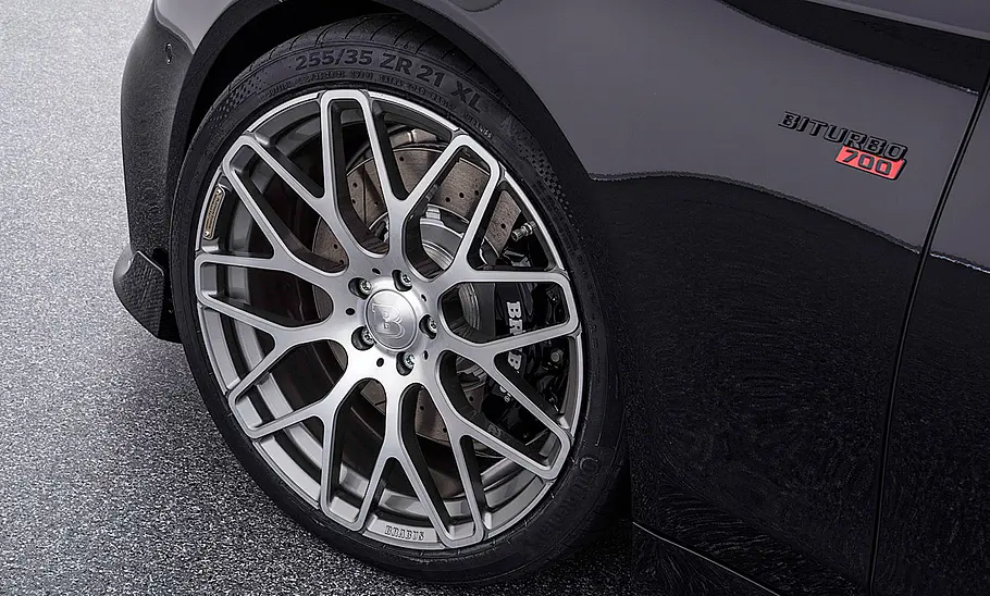 Brabus 700 S 63