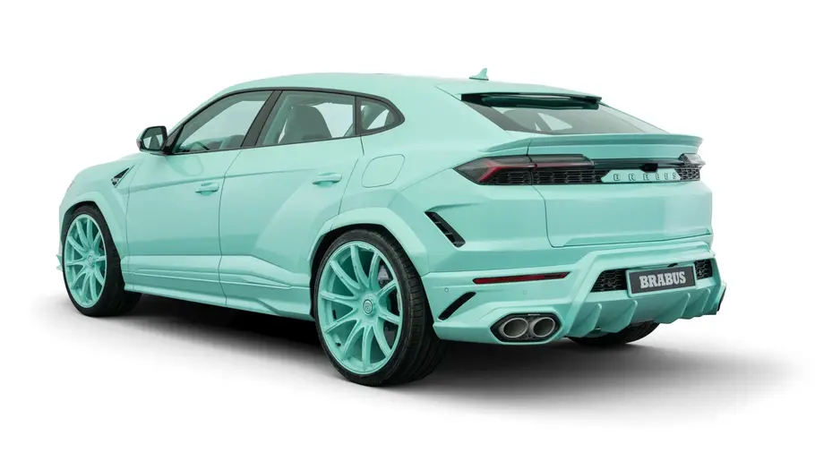 Brabus Lamborghini Urus 900 Brabus Lamborghini Urus 900, fotografiert von schräg hinten.