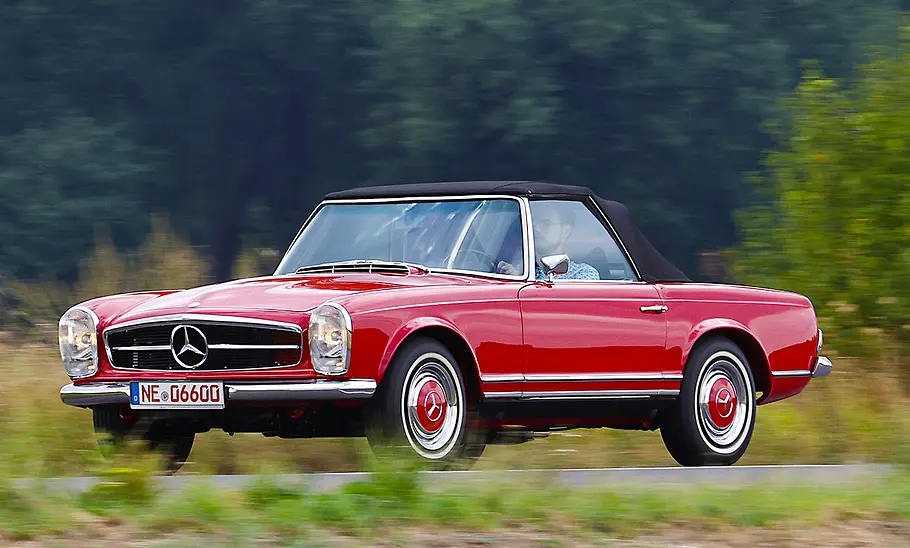 Mercedes 280 SL (W113) Frontansicht fahrend