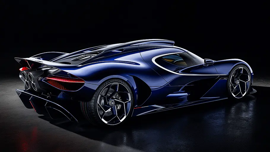 Blick von schräg hinten auf den Bugatti Destrier (2026).