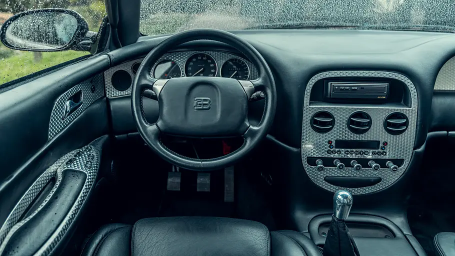 Das Cockpit des Bugatti EB112.