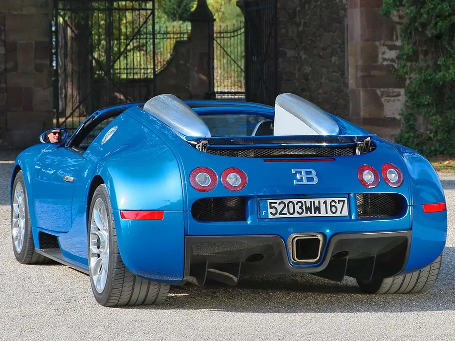 BUGATTI GRAND SPORT Schnelle Serienautos - Bugatti Grand Sport