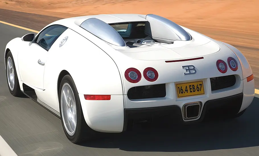 Bugatti Veyron (2005)