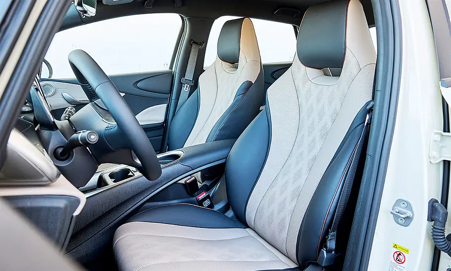 BYD Dolphin (2023) BYD Dolphin (2023)