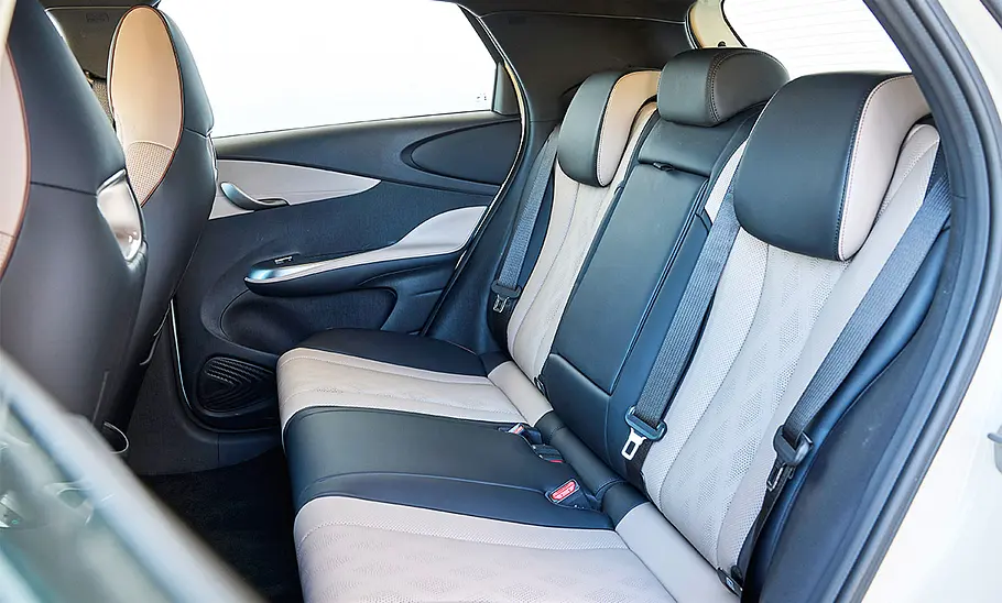 BYD Dolphin (2023) BYD Dolphin (2023)