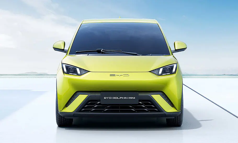 BYD Dolphin Surf (2025) Blick von vorne auf den BYD Dolphin Surf (2025).