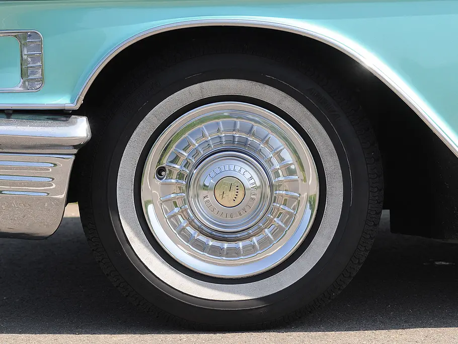 Cadillac Sedan Deville