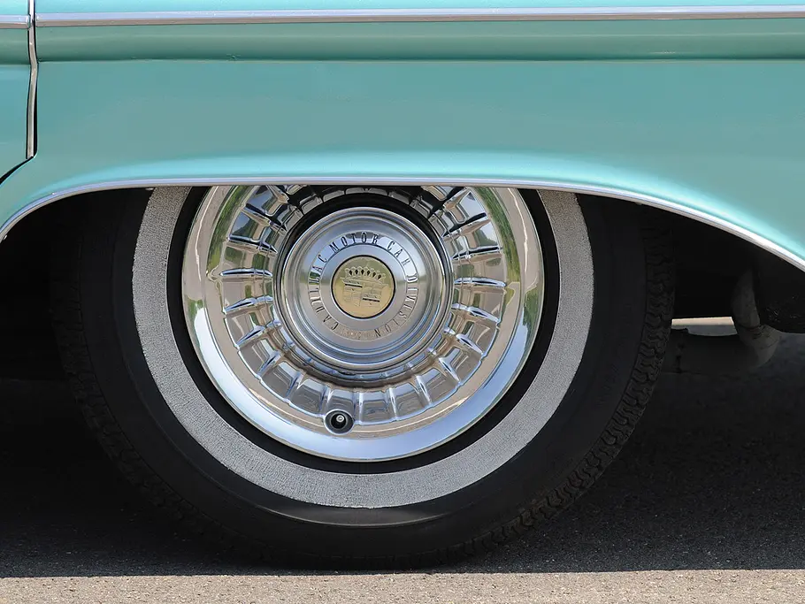 Cadillac Sedan Deville