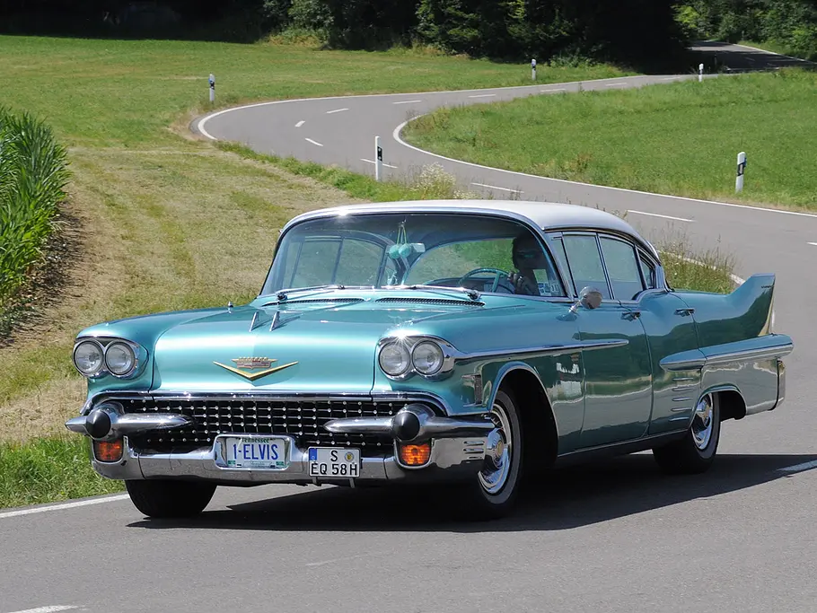 Cadillac Sedan Deville