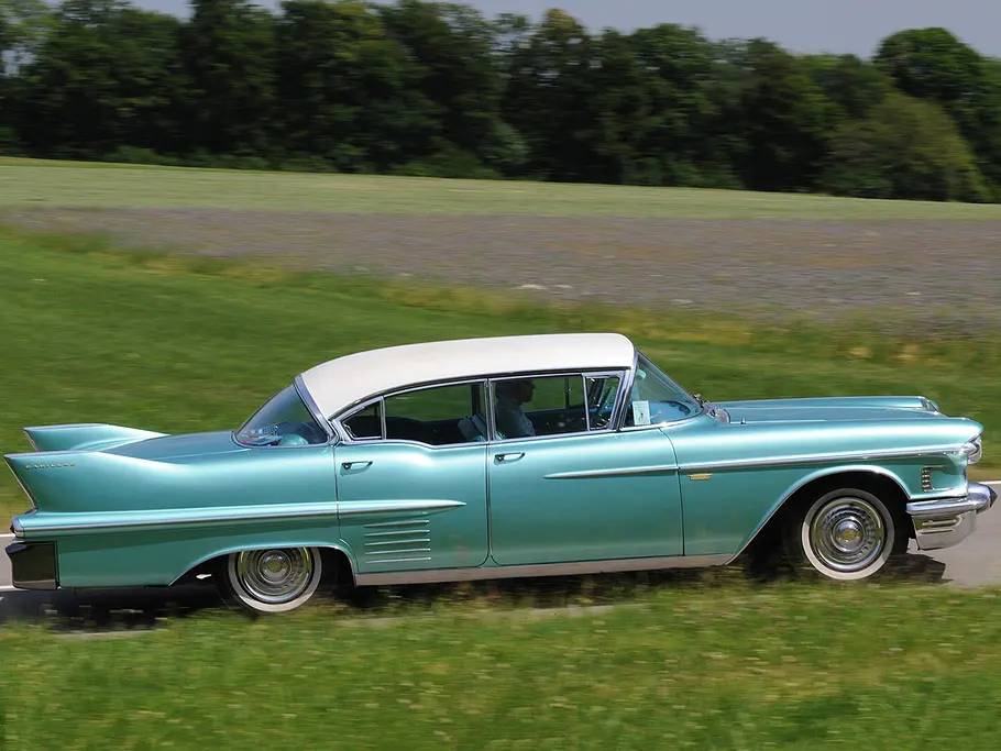 Cadillac Sedan Deville