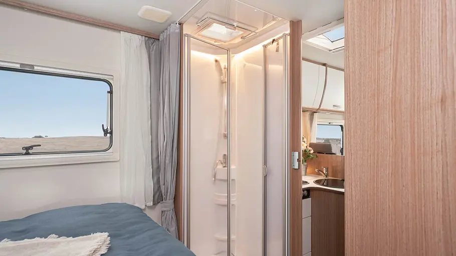 Ansicht des Badezimmer im Carado I449.