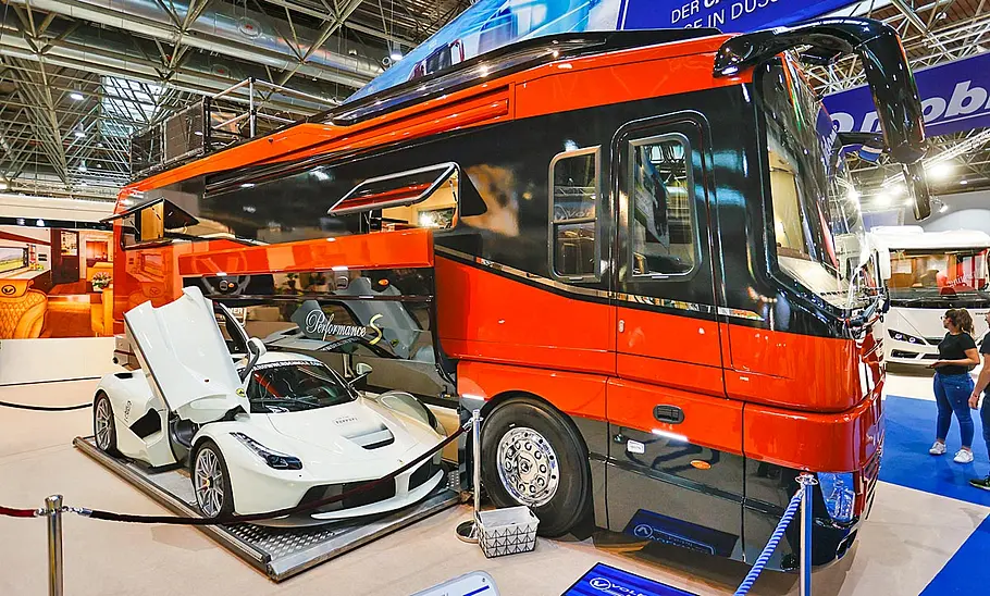 Volkner Performance S mit La Ferrari