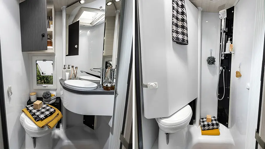 Die Collage zeigt das Schwenkbad des Challenger 240: Das linke Bild zeigt die das Bad als Waschraum mit Waschbecken und Toilette, das rechte Bild den Umbau zur Duschkabine.