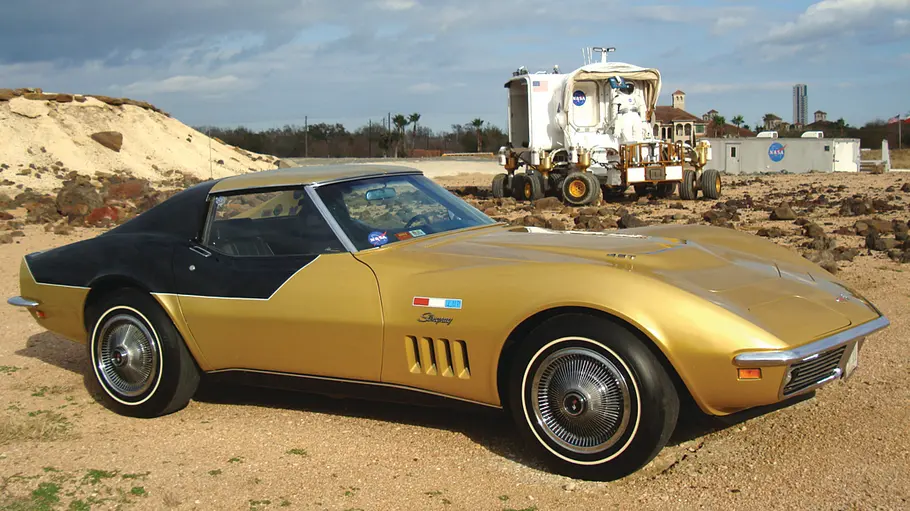 Chevrolet AstroVette Die Chevrolet AstroVette stehend von NASA-Ausrüstung