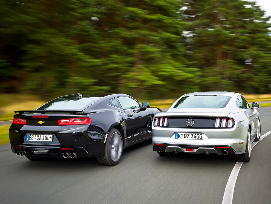 Ford Mustang/Chevrolet Camaro: Vergleich Ford Mustang/Chevrolet Camaro: Vergleich