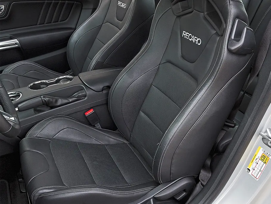 Ford Mustang/Chevrolet Camaro: Vergleich Ford Mustang/Chevrolet Camaro: Vergleich