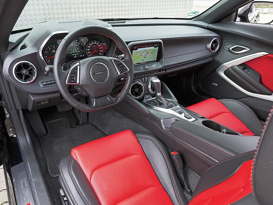 Ford Mustang/Chevrolet Camaro: Vergleich Ford Mustang/Chevrolet Camaro: Vergleich