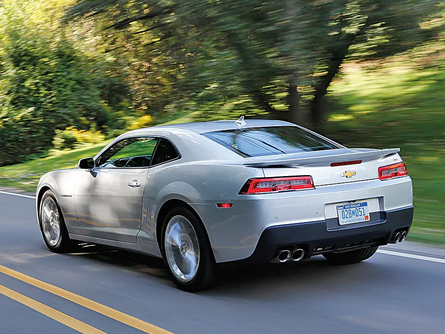 Chevrolet Camaro Vergleich Bilder technische Daten Heck