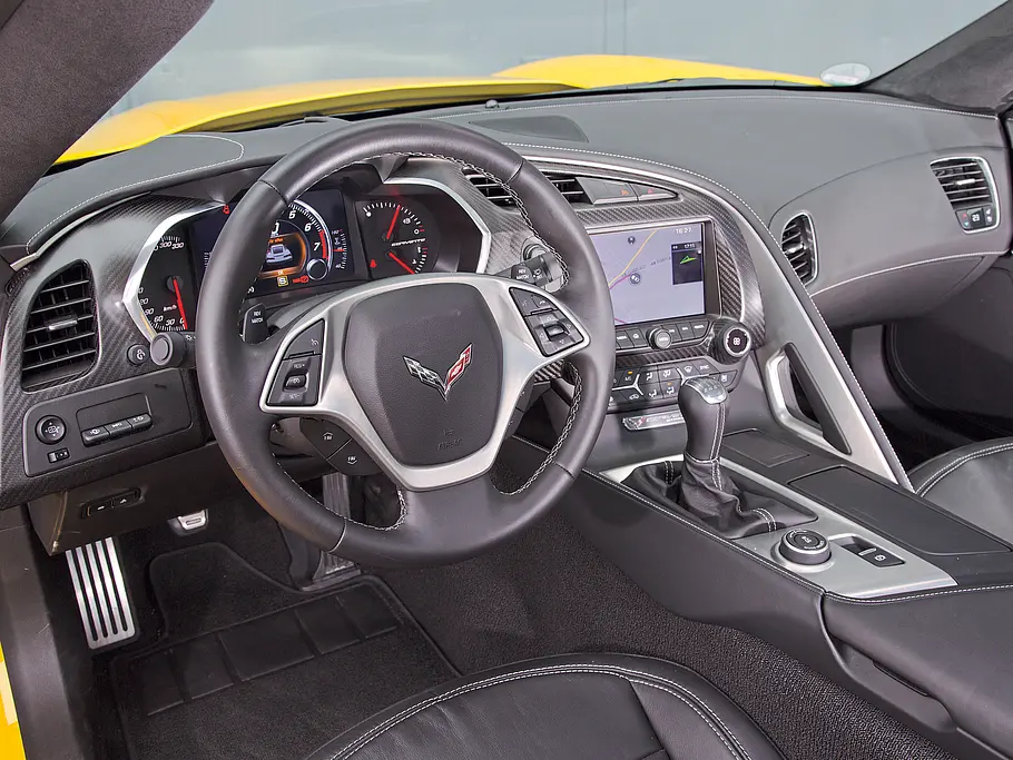 Bilder Chevrolet Corvette Stingray Einzeltest Test Supersportwagen Cockpit