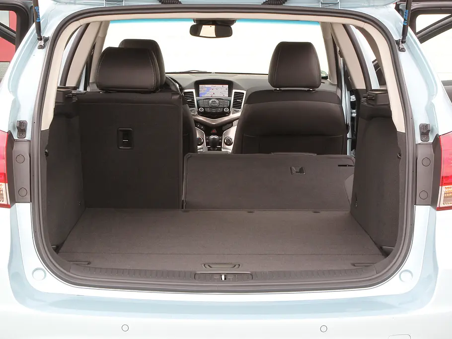 Chevrolet Cruze Station Wagon 1.7 D Chevrolet Cruze Station Wagon 1.7 D - Kofferraum
