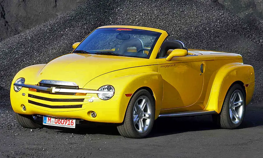 Der Chevrolet SSR stehend von schräg vorne.