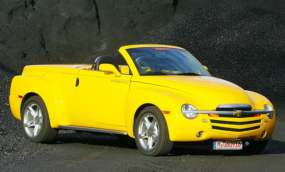 Der Chevrolet SSR statisch von schräg vorne fotografiert.