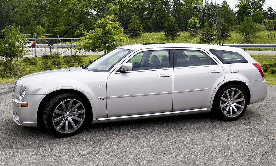 Chrysler 300C Touring SRT8 (2007) Chrysler 300C Touring SRT (2007)