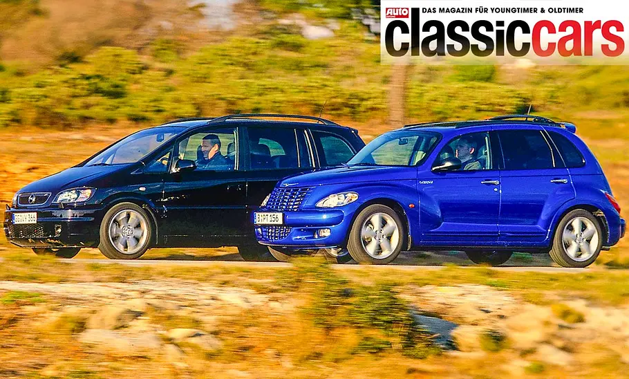 Der Opel Zafira A OPC und Chrysler PT Cruiser GT 2.4 Turbo fahrend von der Seite fotografiert.